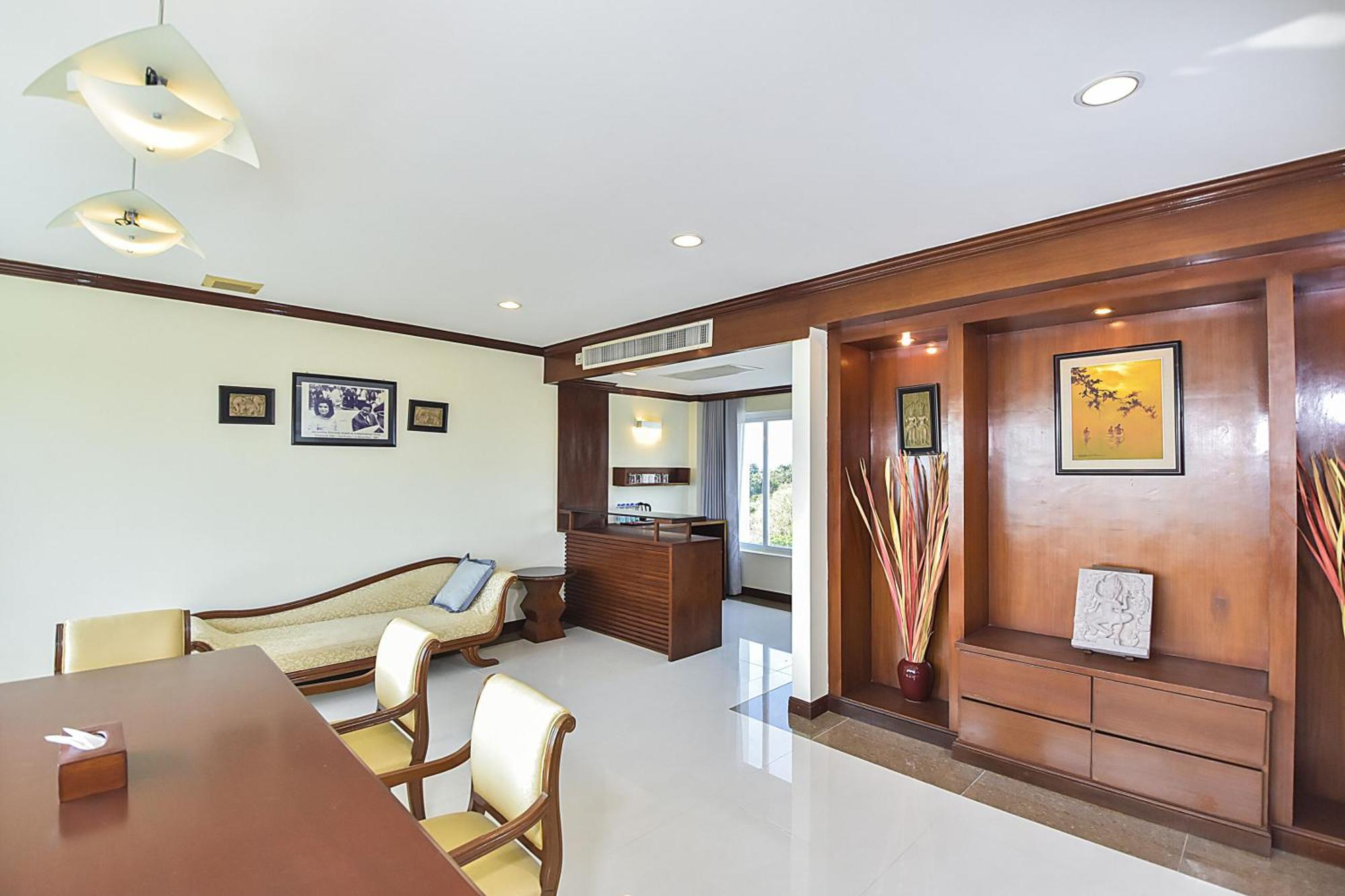 Independence Hotel Resort & Spa Sihanoukville Kültér fotó